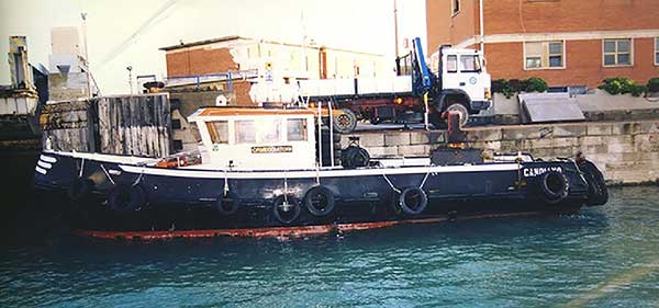 Candiano - Motobarca da traffico - Mezzi - Gruppo Ormeggiatori e Barcaioli del Porto di Civitavecchia